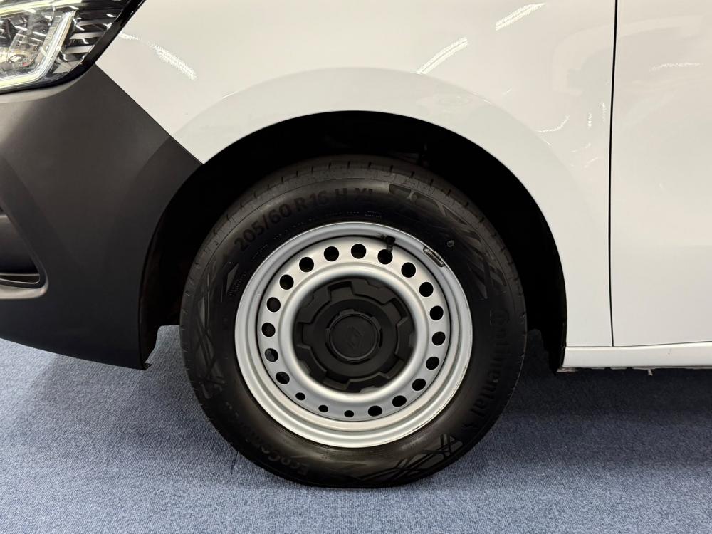 renault-kangoo-2025-diesel-1461cc