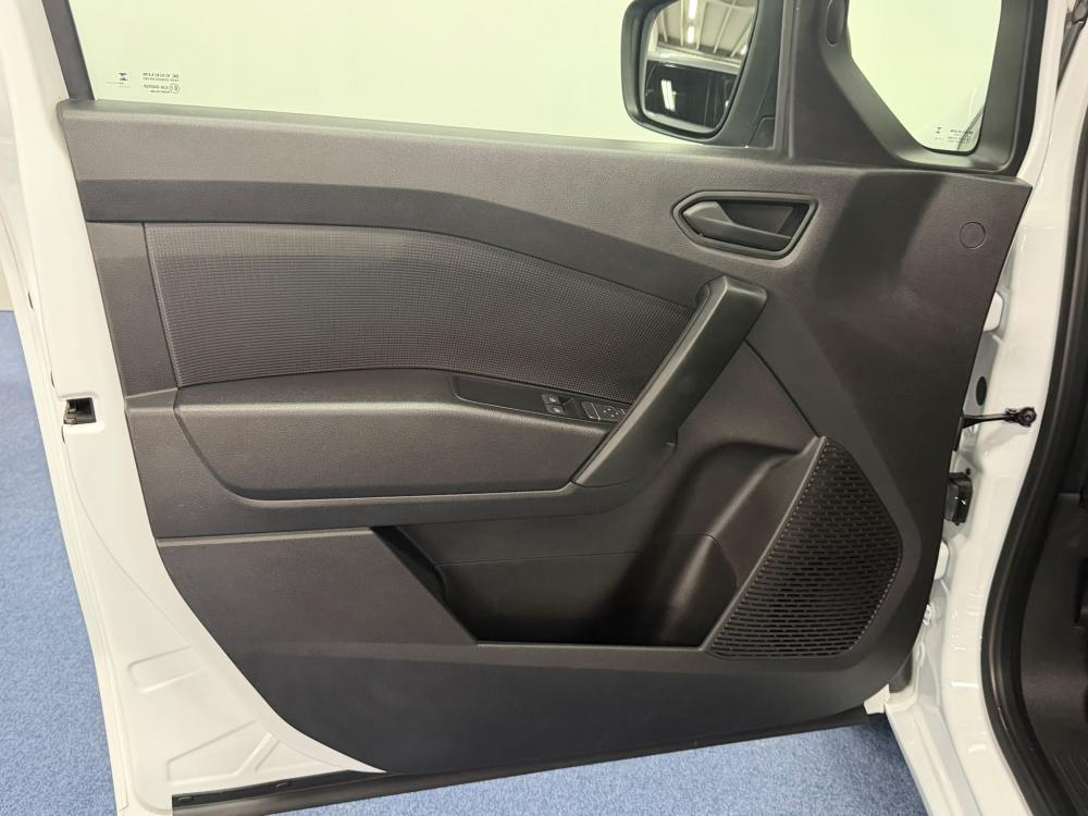 renault-kangoo-2025-diesel-1461cc