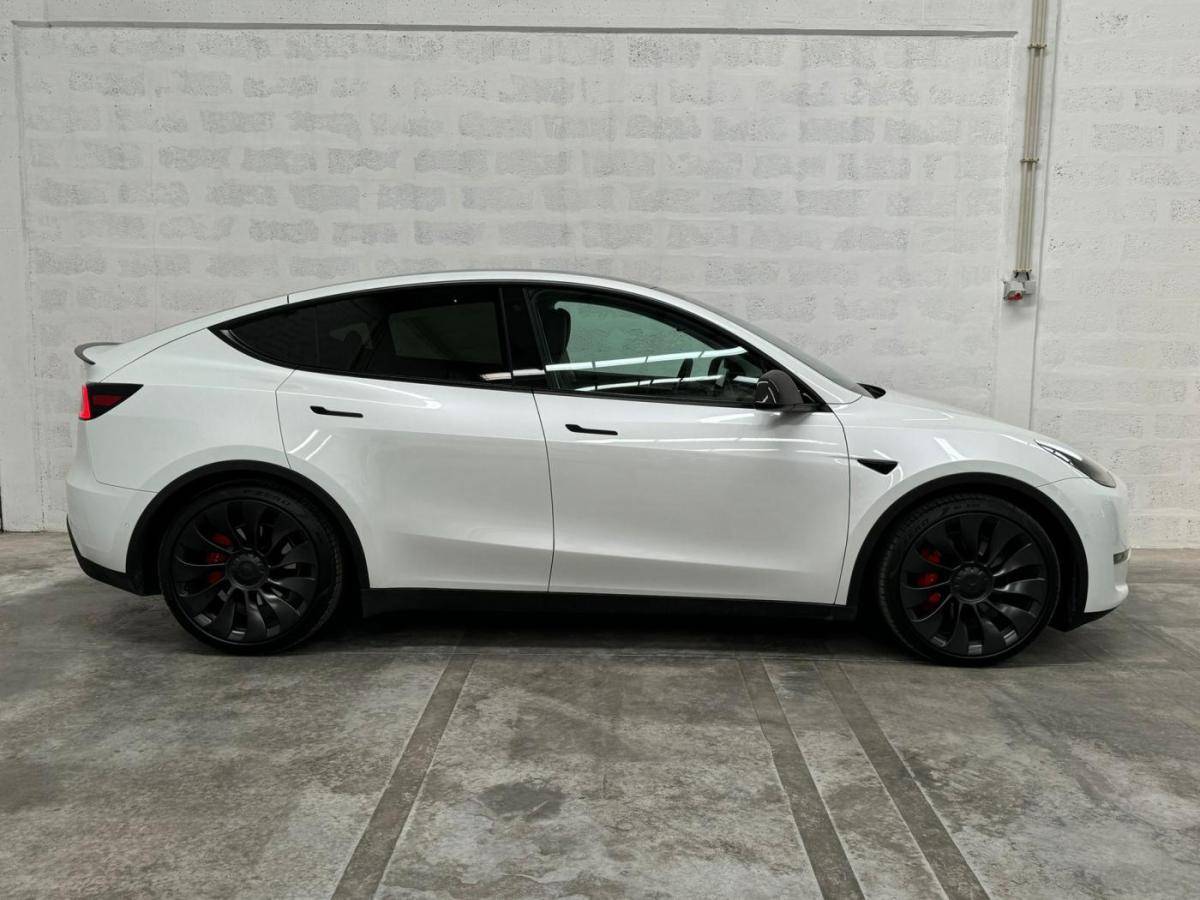 tesla-model-y-2022-eletrico-5cc