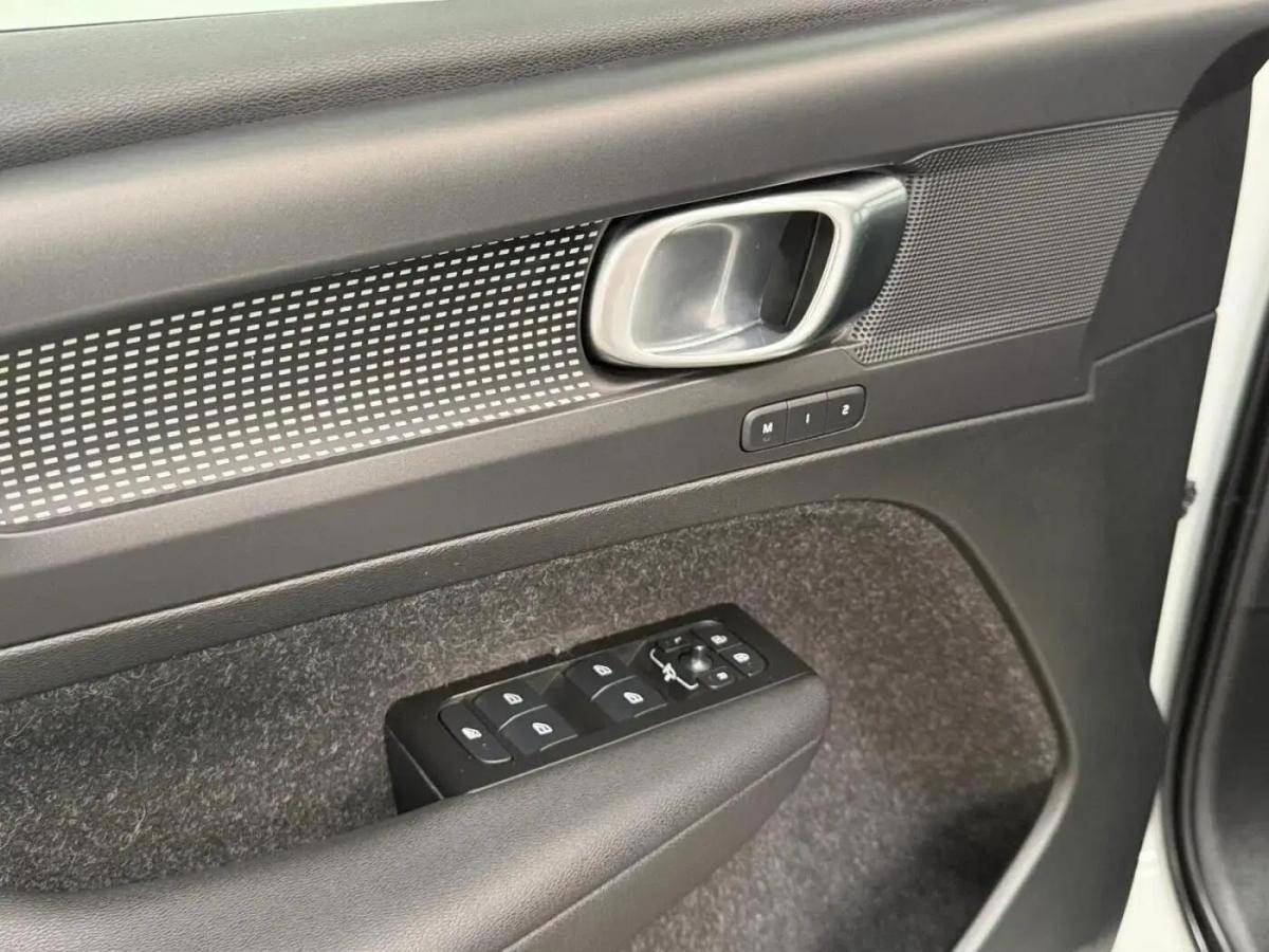 volvo-xc40-2021-hibrido-a-gasolina-1477cc