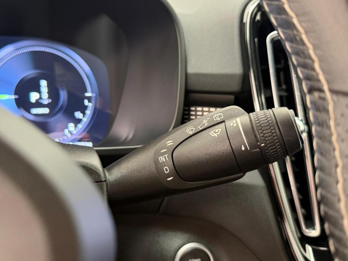 volvo-xc40-2021-hibrido-a-gasolina-1477cc