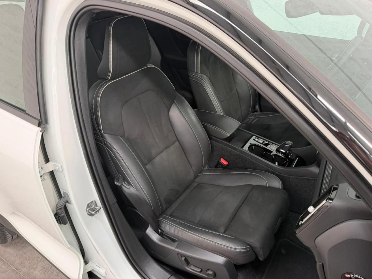 volvo-xc40-2021-hibrido-a-gasolina-1477cc