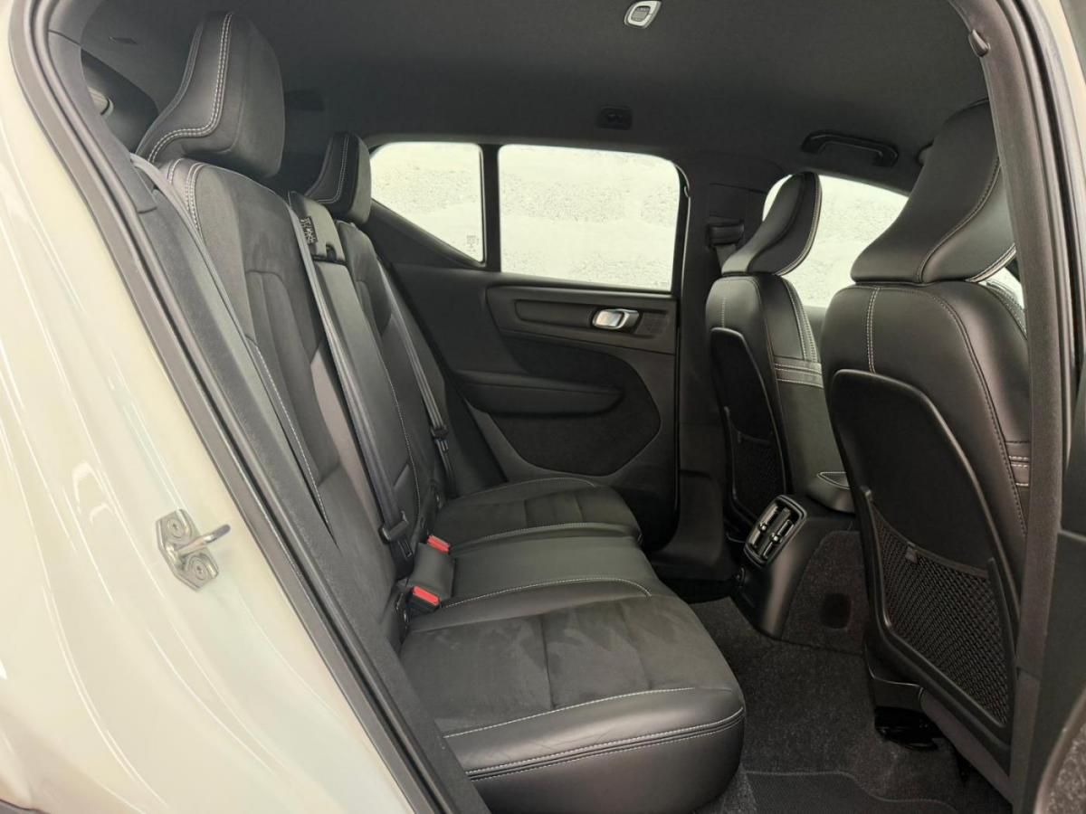 volvo-xc40-2021-hibrido-a-gasolina-1477cc