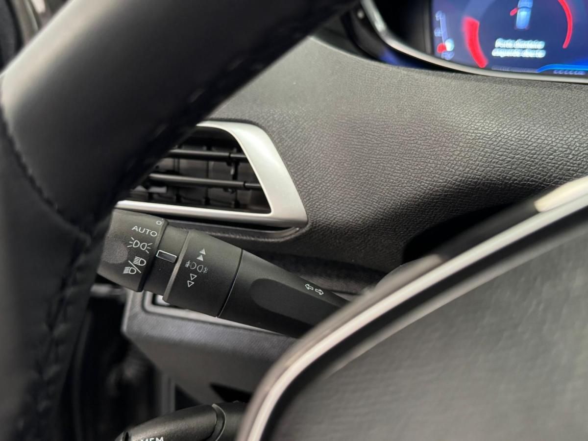 peugeot-3008-2018-diesel-1499cc
