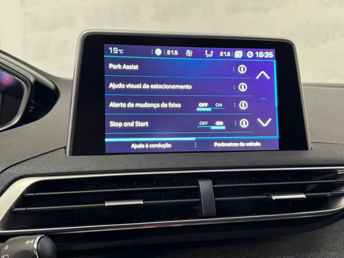 peugeot-3008-2018-diesel-1499cc