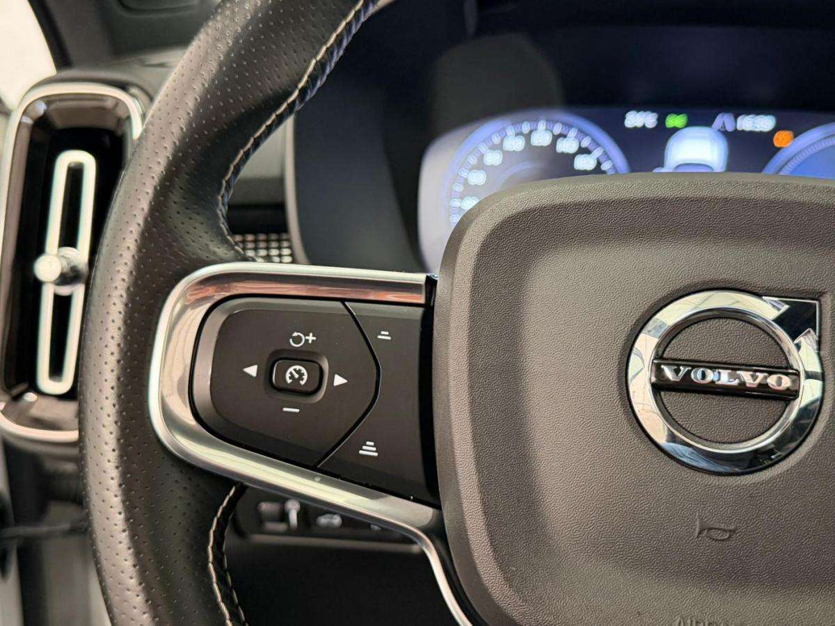 volvo-xc40-2021-hibrido-a-gasolina-1477cc