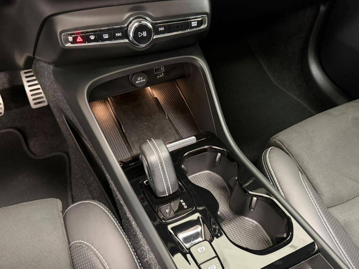 volvo-xc40-2021-hibrido-a-gasolina-1477cc