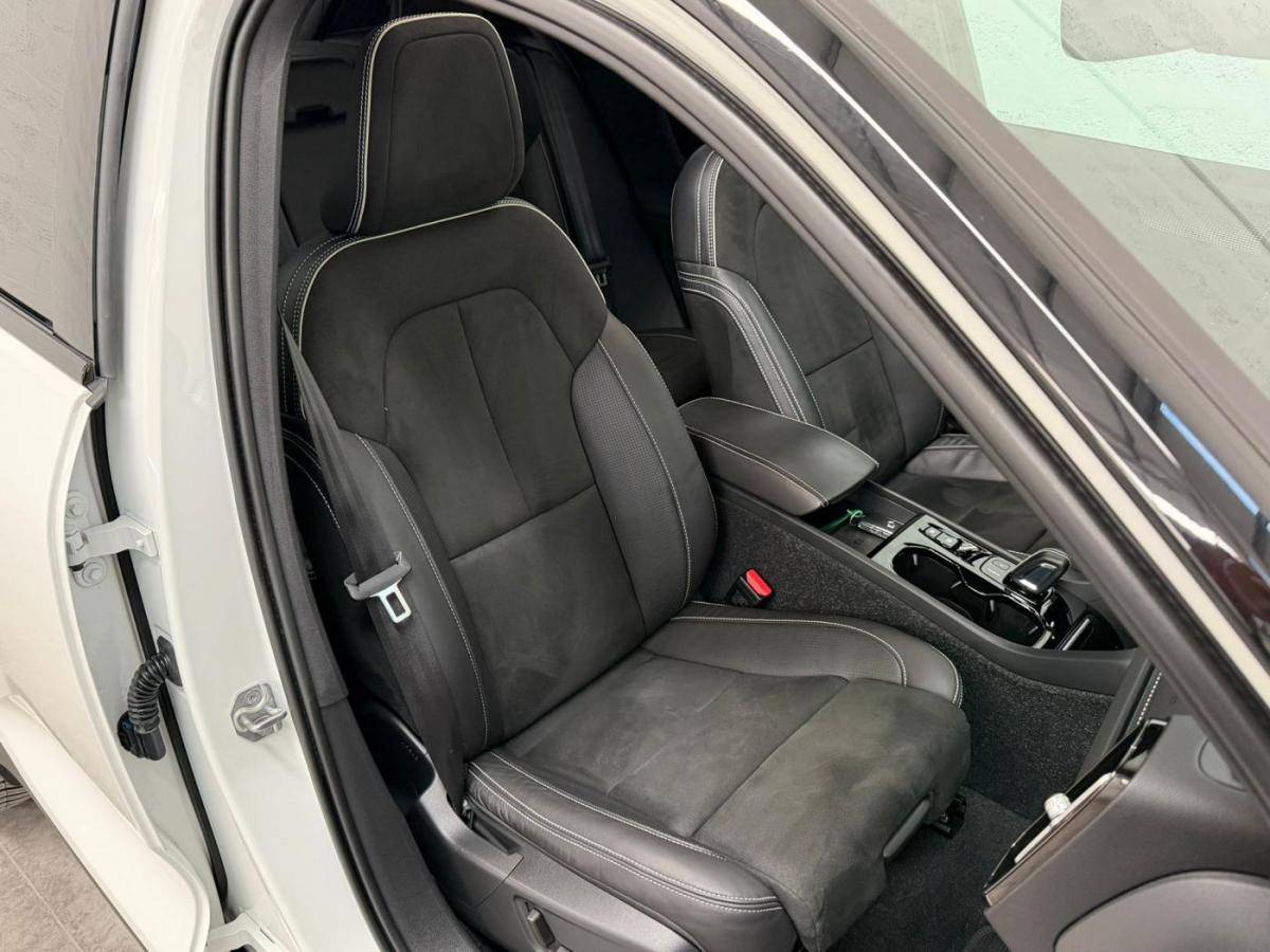 volvo-xc40-2021-hibrido-a-gasolina-1477cc