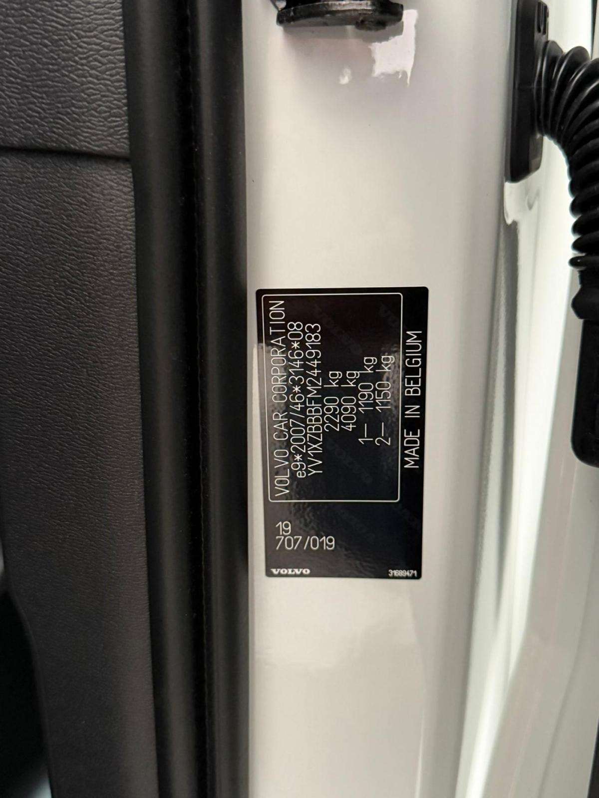 volvo-xc40-2021-hibrido-a-gasolina-1477cc