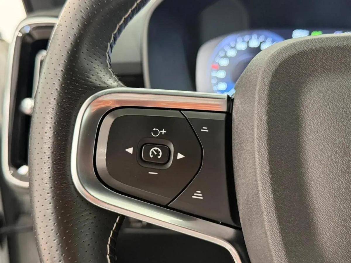 volvo-xc40-2021-hibrido-a-gasolina-1477cc