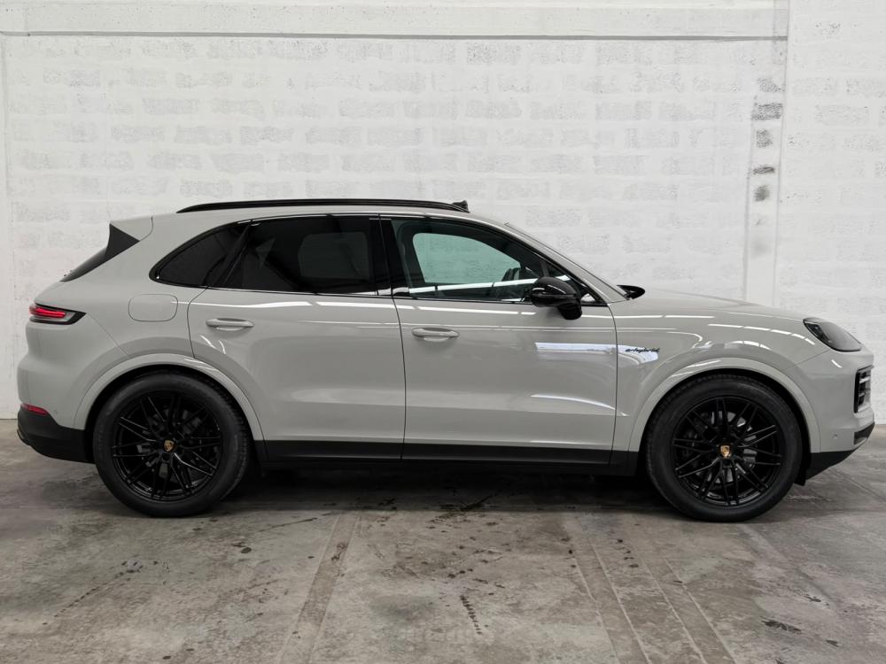 porsche-cayenne-2024-hibrido-a-gasolina-2995cc