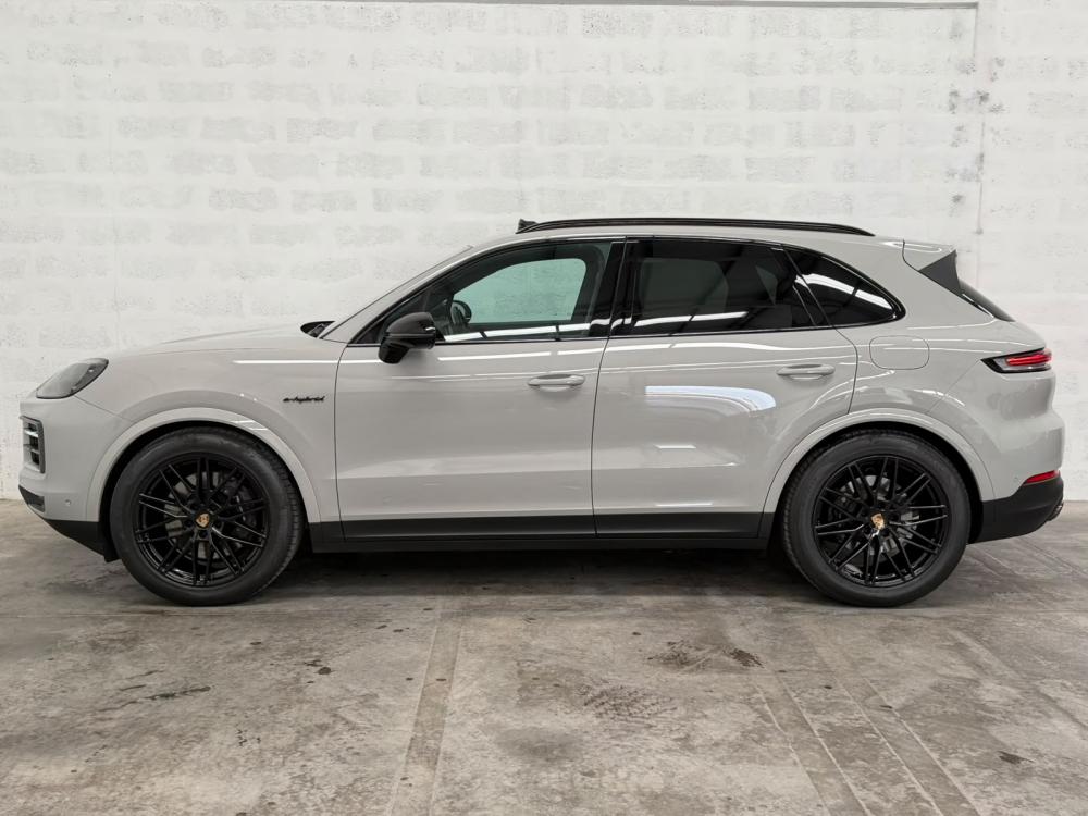porsche-cayenne-2024-hibrido-a-gasolina-2995cc