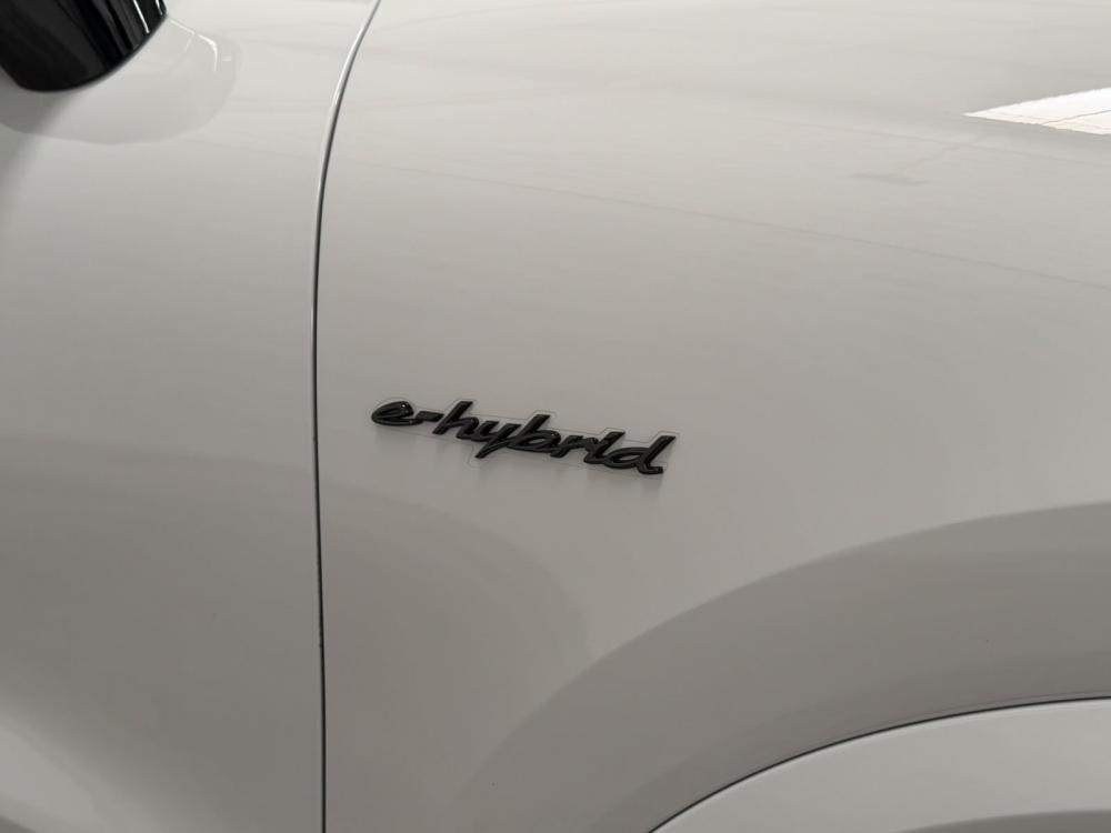 porsche-cayenne-2024-hibrido-a-gasolina-2995cc