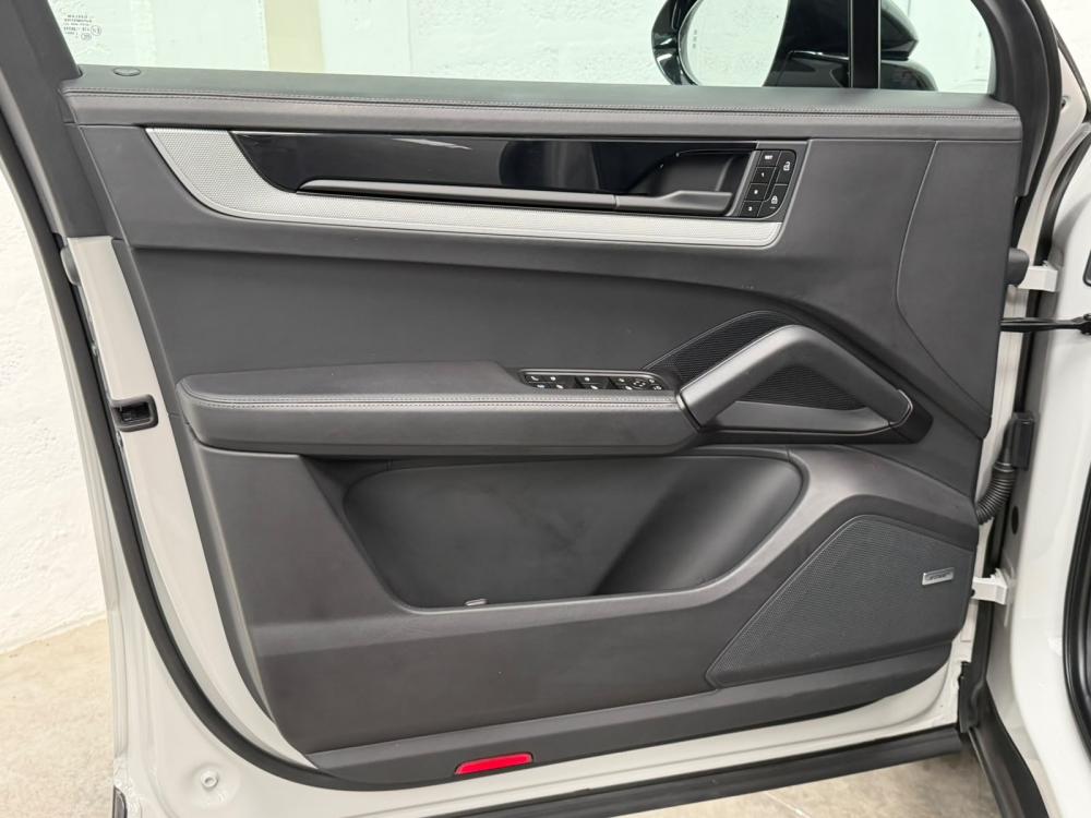 porsche-cayenne-2024-hibrido-a-gasolina-2995cc