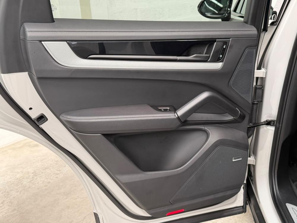 porsche-cayenne-2024-hibrido-a-gasolina-2995cc