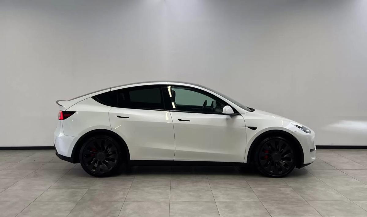 tesla-model-y-2022-eletrico-0cc