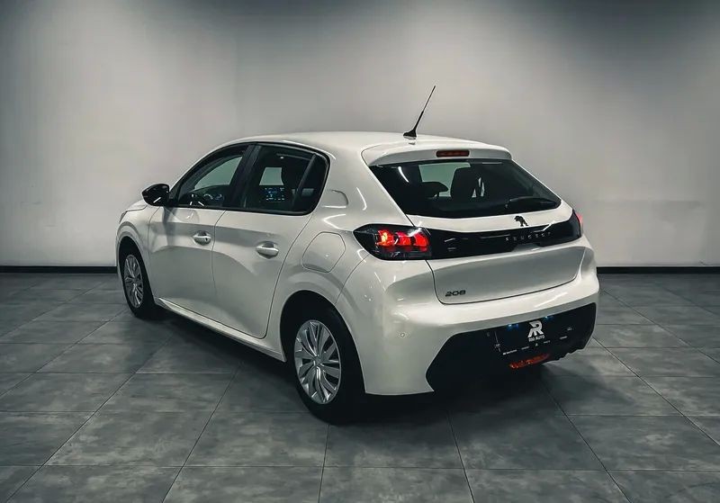 peugeot-208-2023-gasolina-1199cc