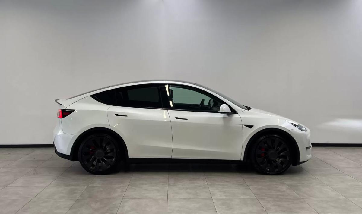 tesla-model-y-2022-eletrico-0cc