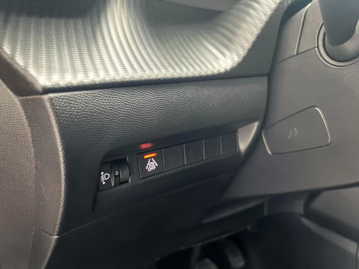 peugeot-2008-2021-gasolina-1199cc