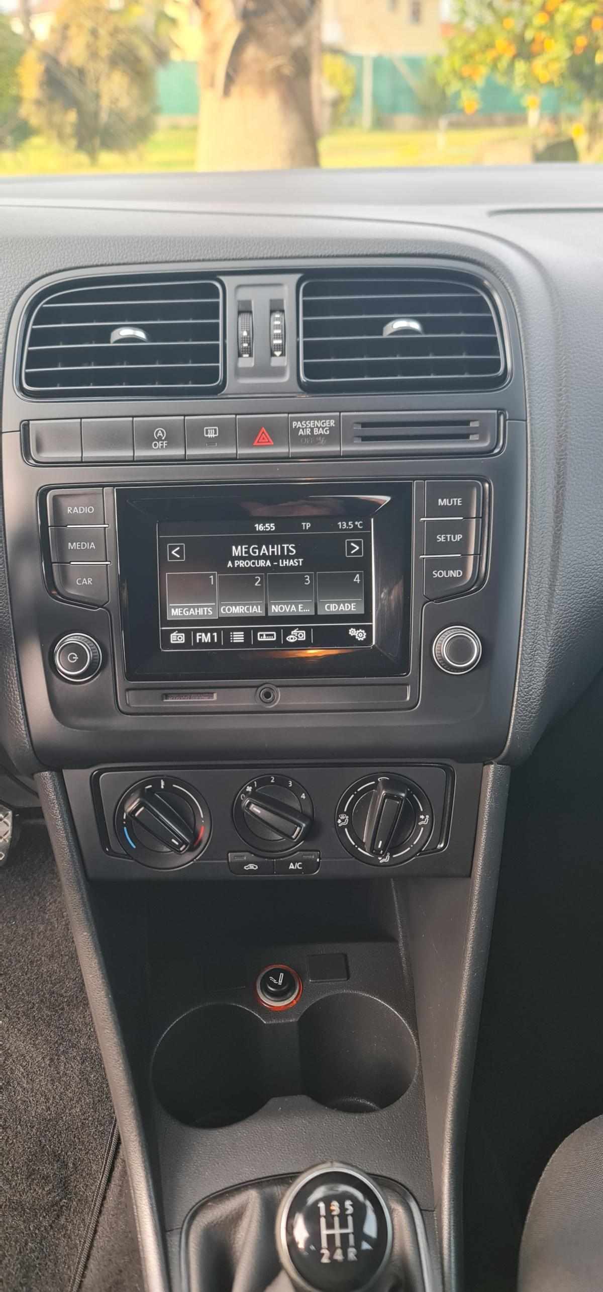volkswagen-polo-2016-gasolina-999cc
