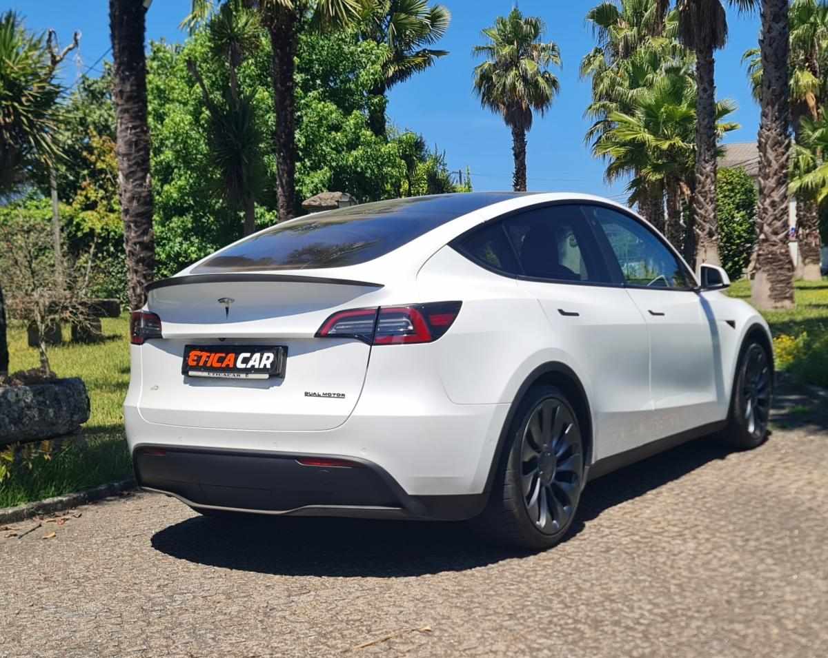 tesla-model-y-2022-eletrico-500cc