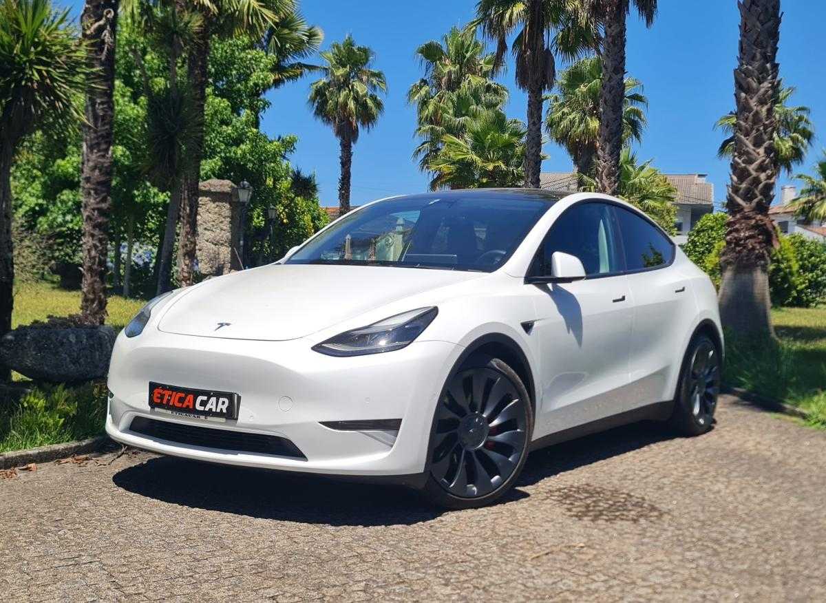 tesla-model-y-2022-eletrico-500cc