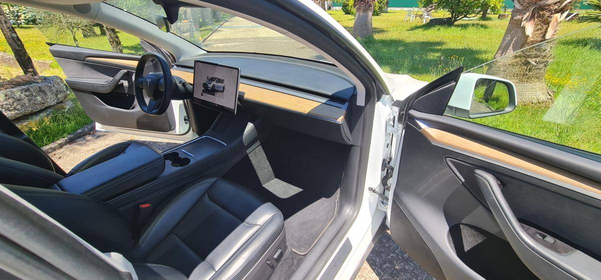 tesla-model-y-2022-eletrico-500cc