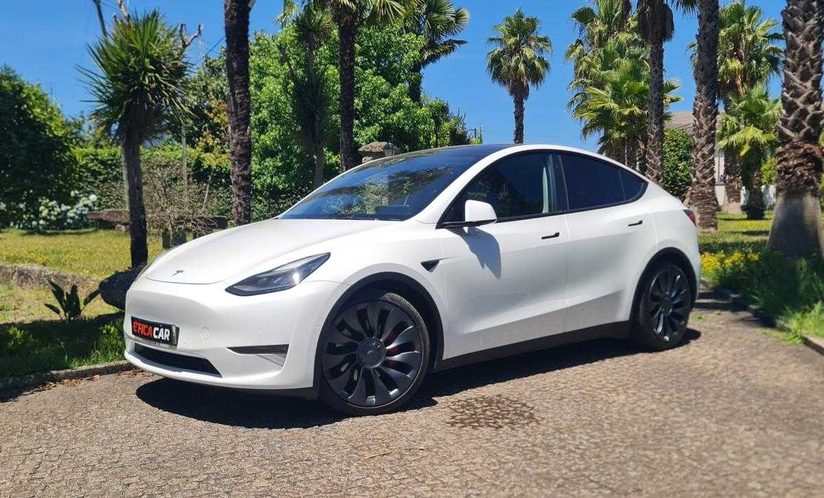 tesla-model-y-2022-eletrico-500cc
