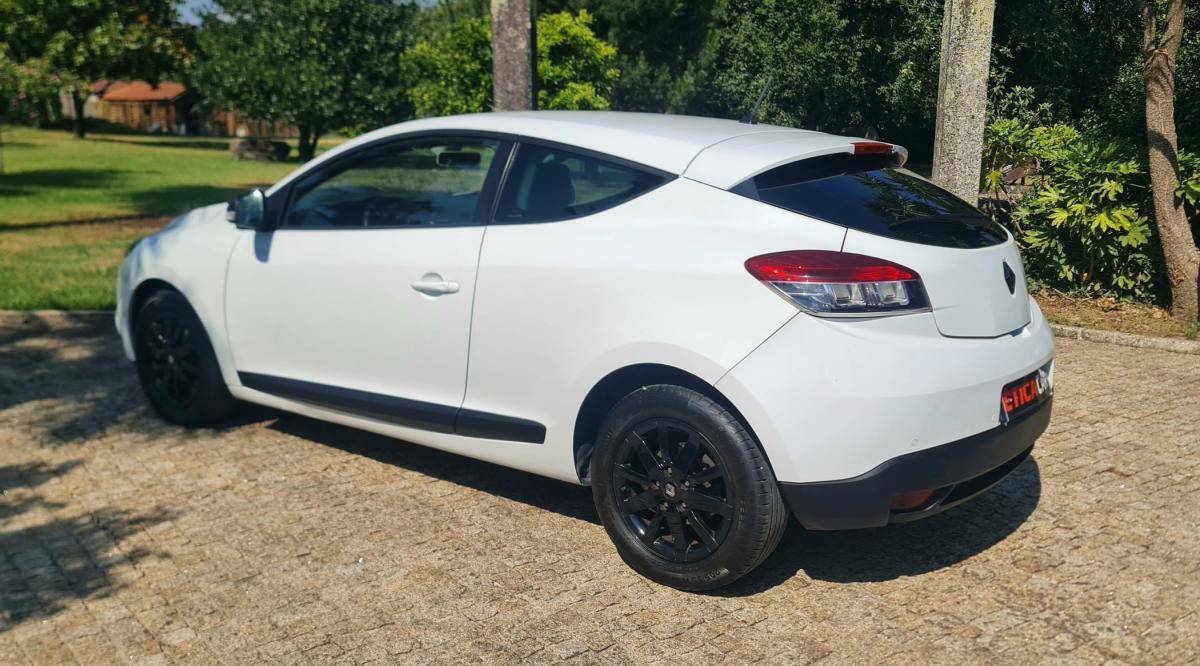 renault-megane-coupe-2010-diesel-1461cc