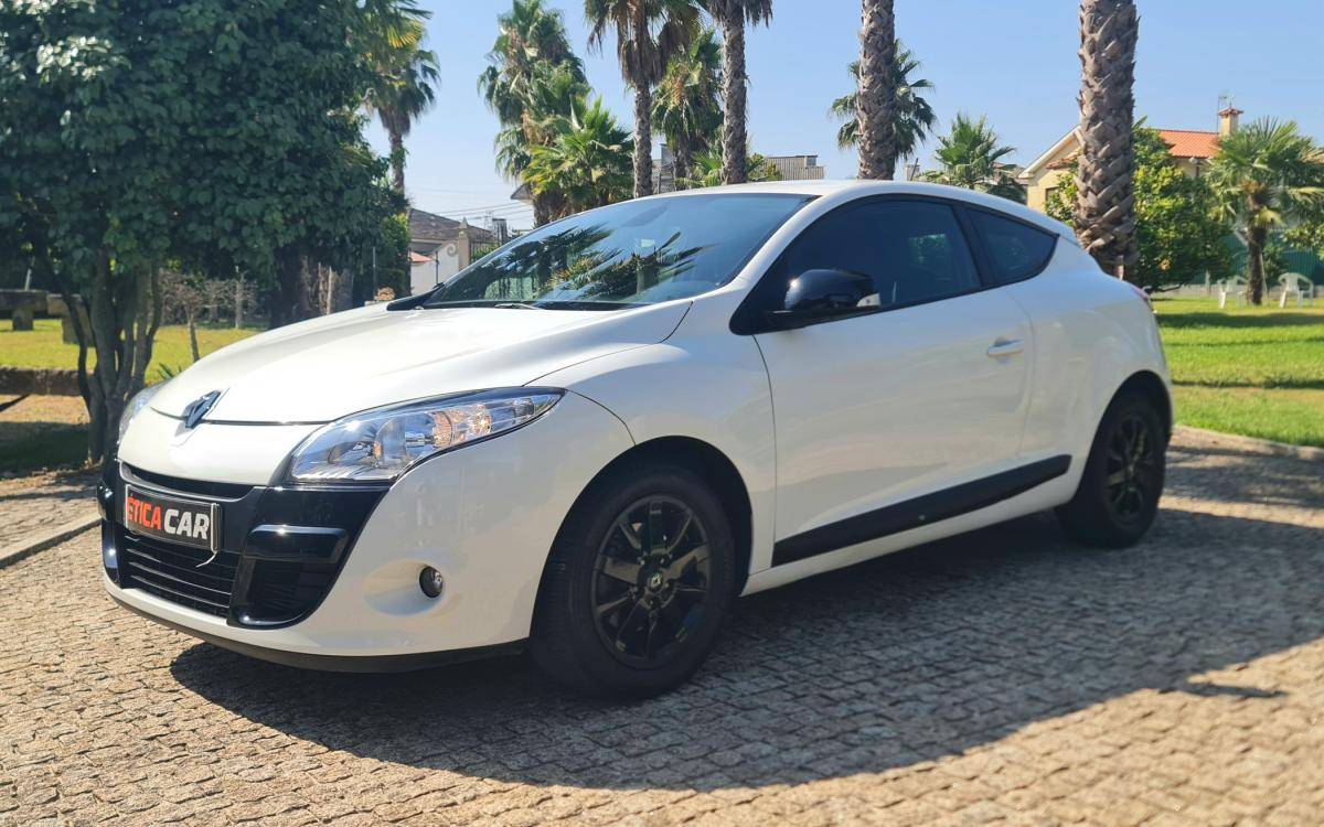 renault-megane-coupe-2010-diesel-1461cc