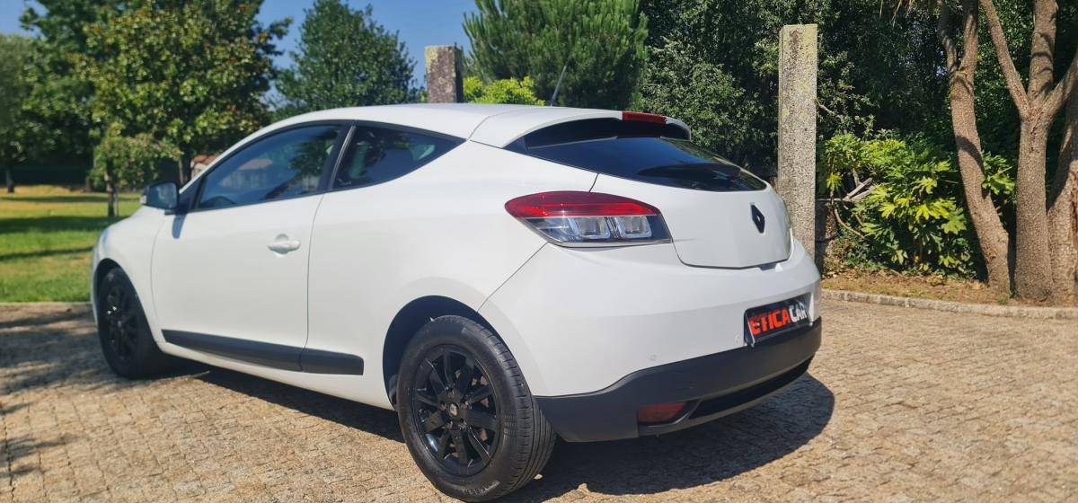 renault-megane-coupe-2010-diesel-1461cc
