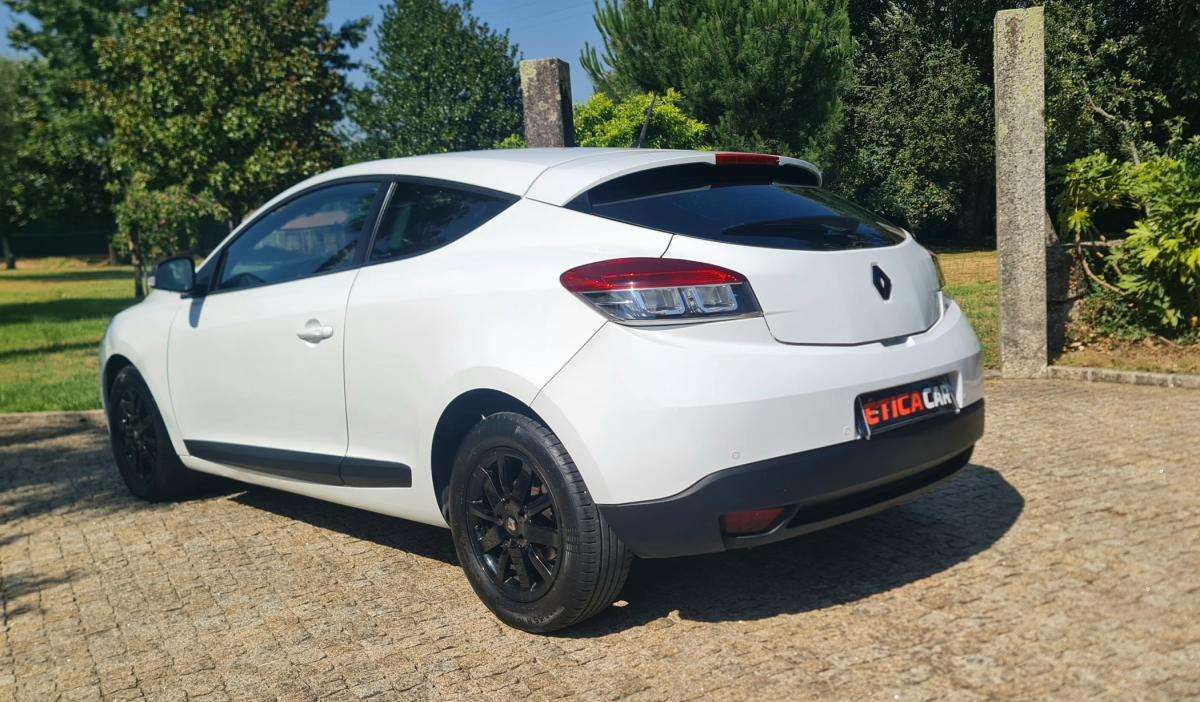 renault-megane-coupe-2010-diesel-1461cc