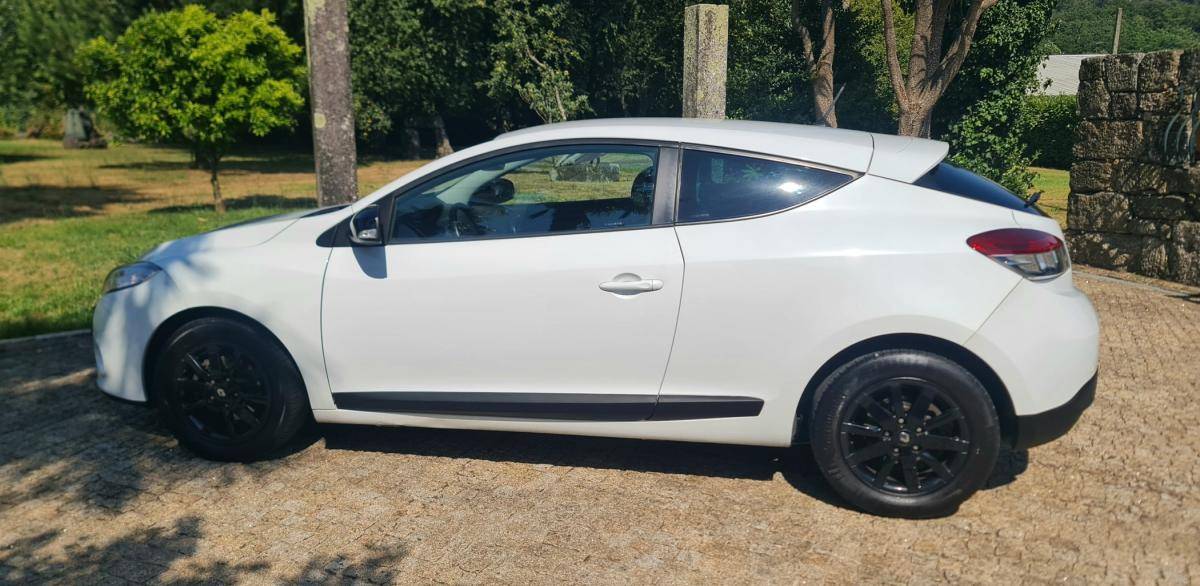 renault-megane-coupe-2010-diesel-1461cc