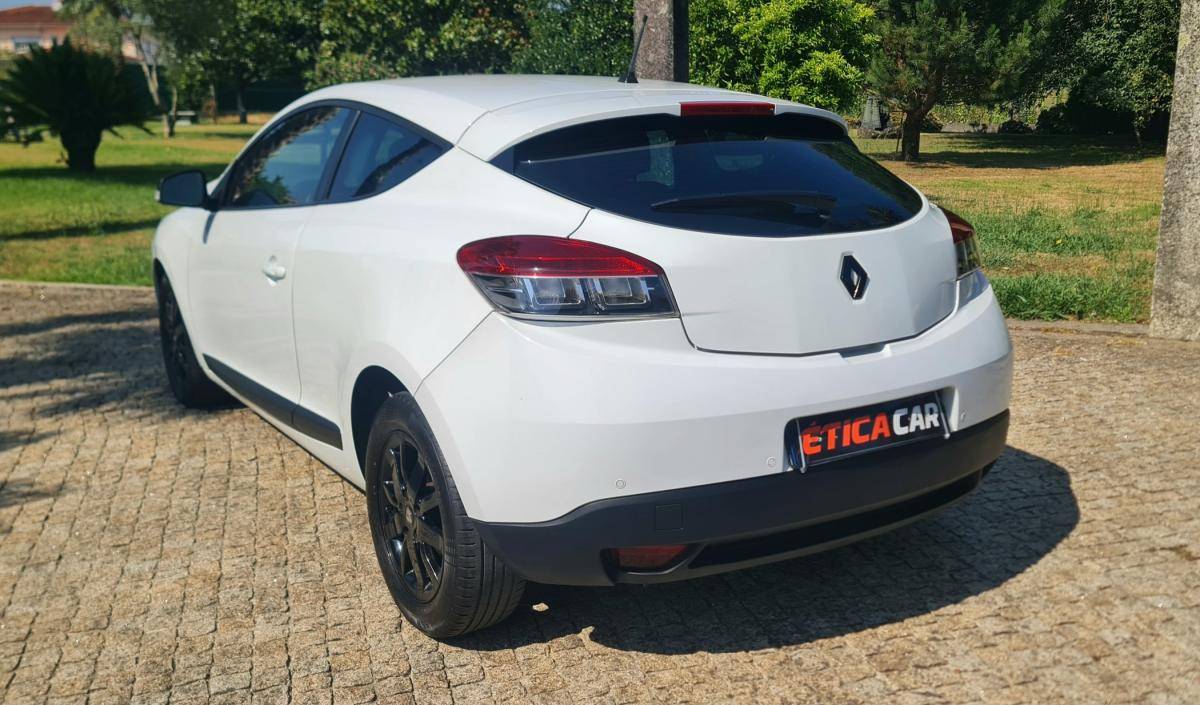 renault-megane-coupe-2010-diesel-1461cc
