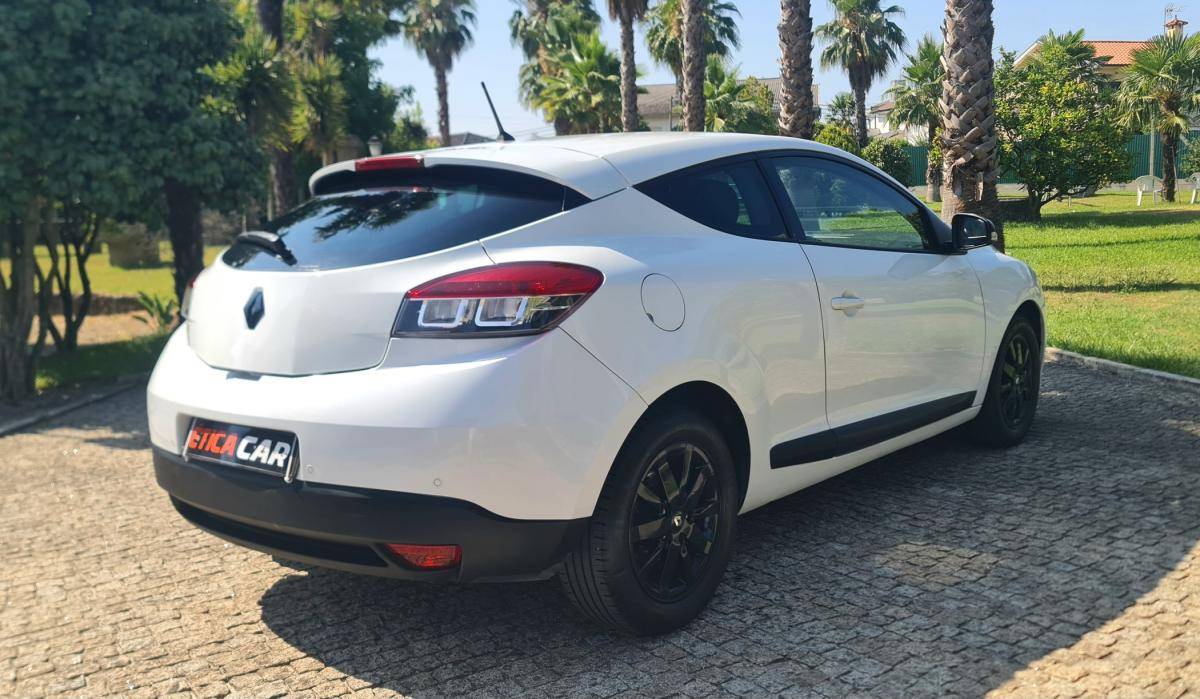 renault-megane-coupe-2010-diesel-1461cc