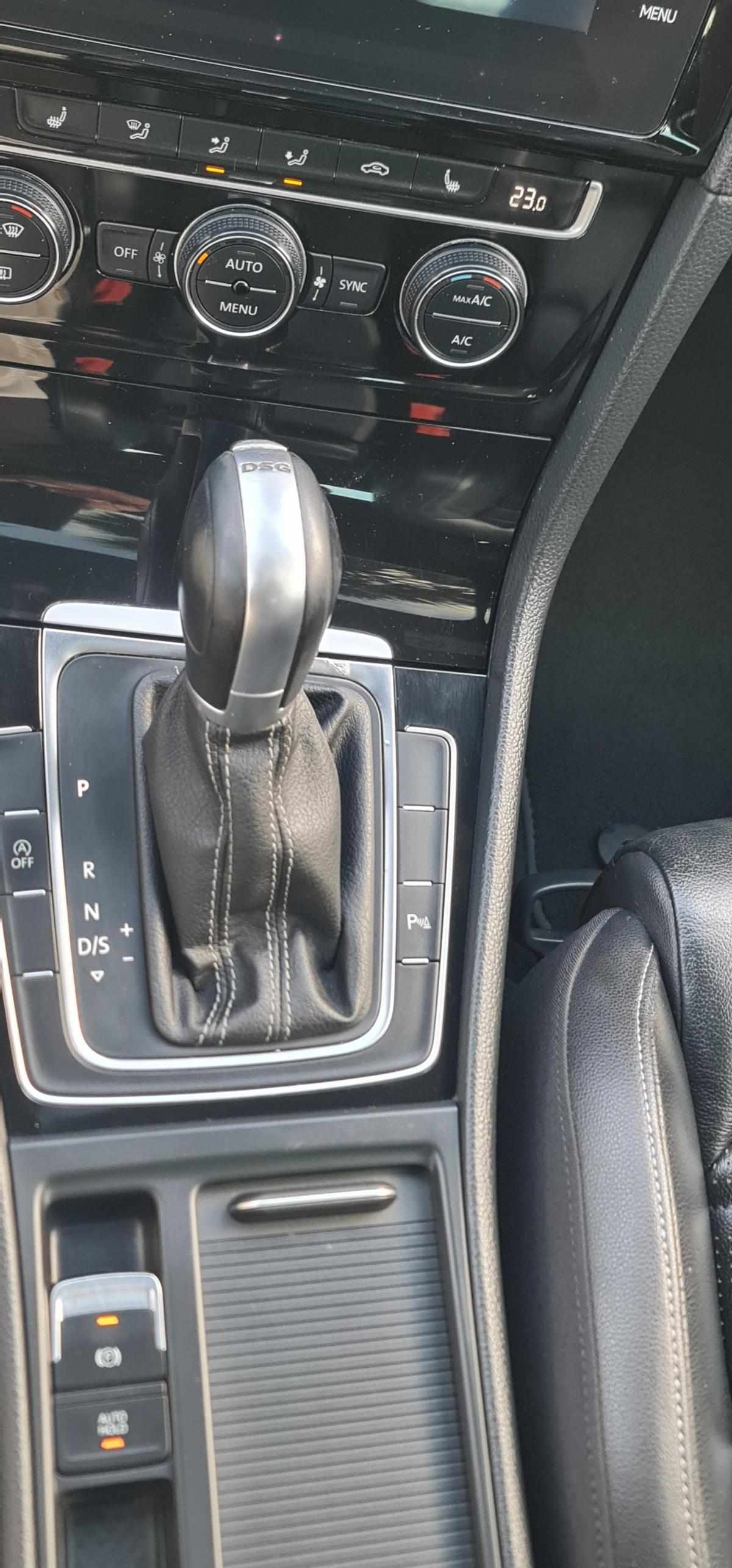 volkswagen-golf-2017-diesel-1598cc