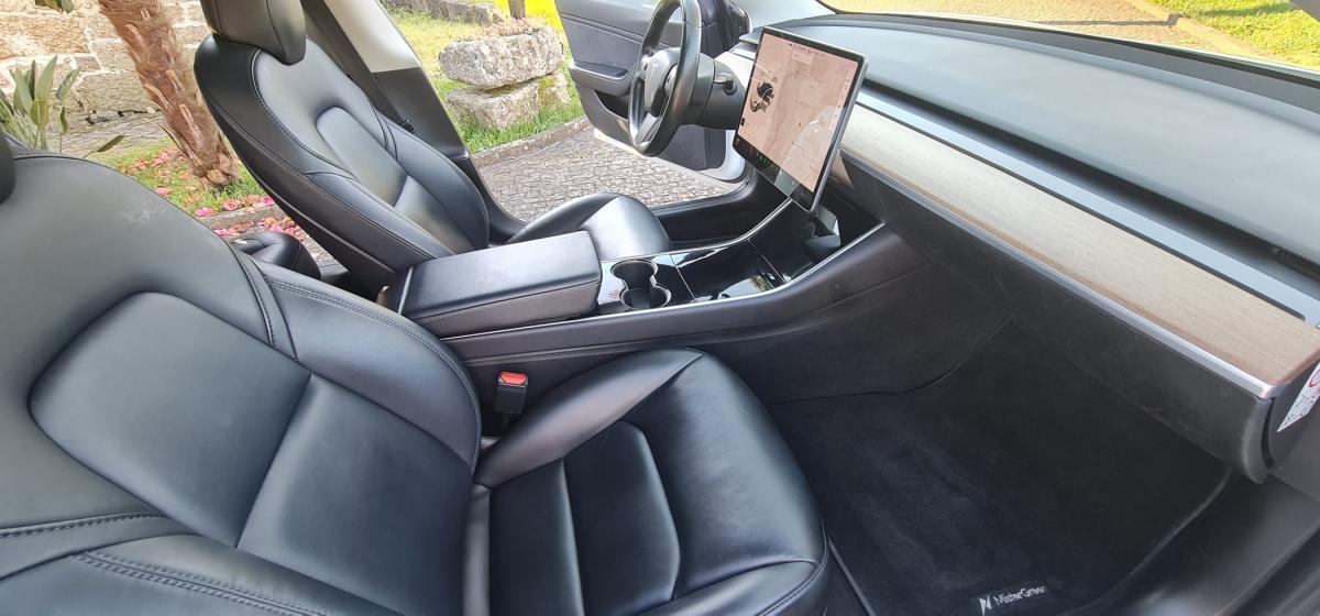 tesla-model-3-2019-eletrico-500cc