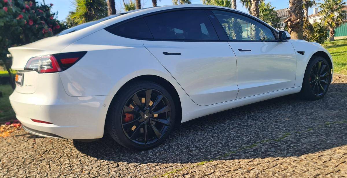 tesla-model-3-2019-eletrico-500cc