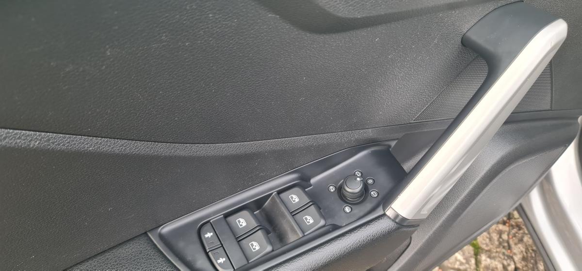 audi-q2-2018-diesel-1598cc
