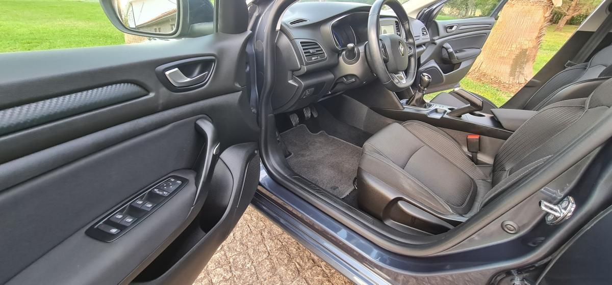 renault-megane-2018-diesel-1461cc