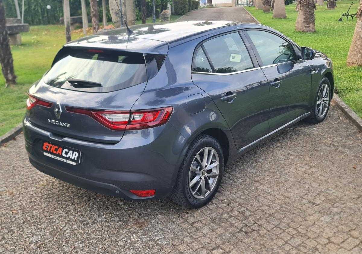 renault-megane-2018-diesel-1461cc