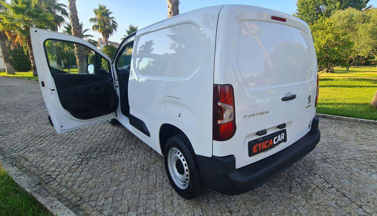peugeot-partner-2019-diesel-1560cc