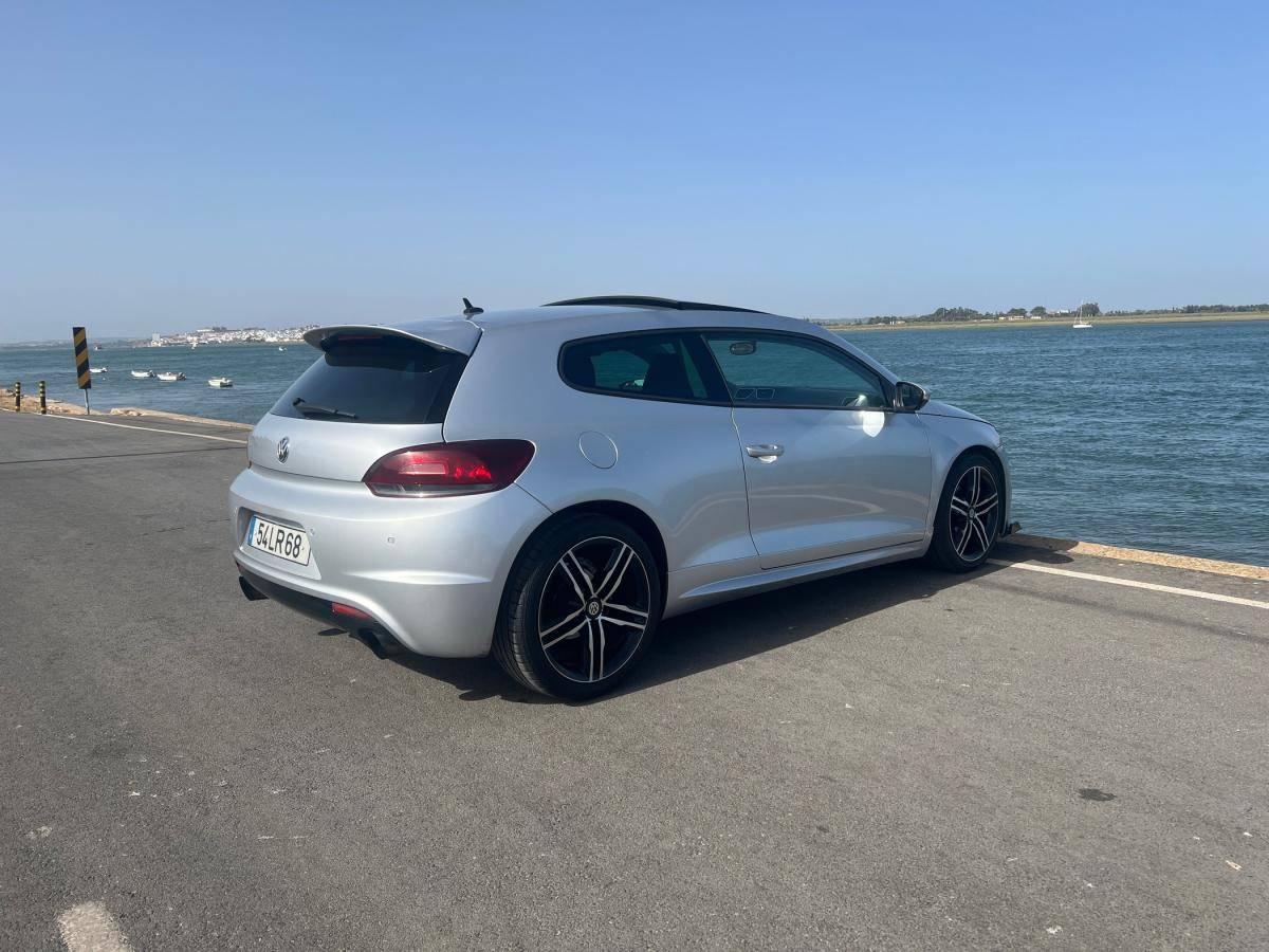 volkswagen-scirocco-2011-diesel-1968cc