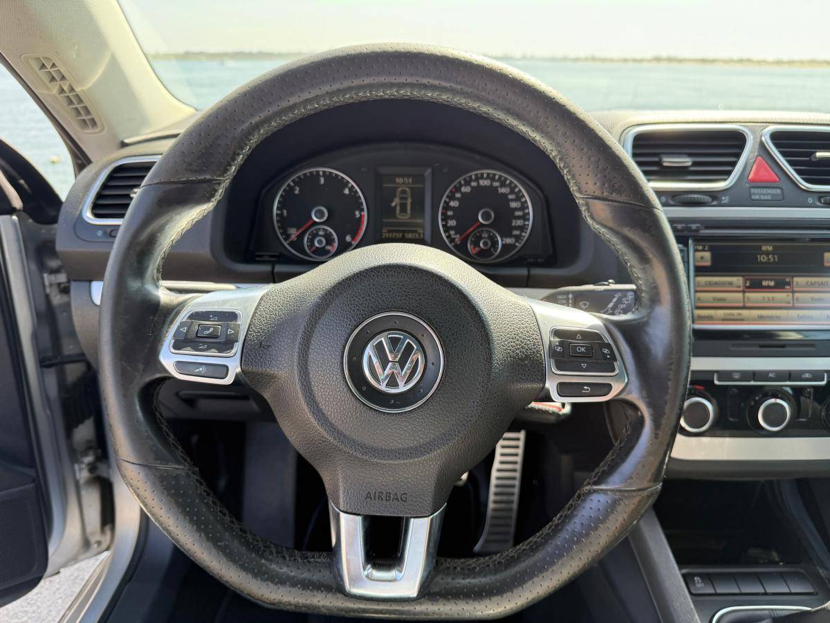 volkswagen-scirocco-2011-diesel-1968cc