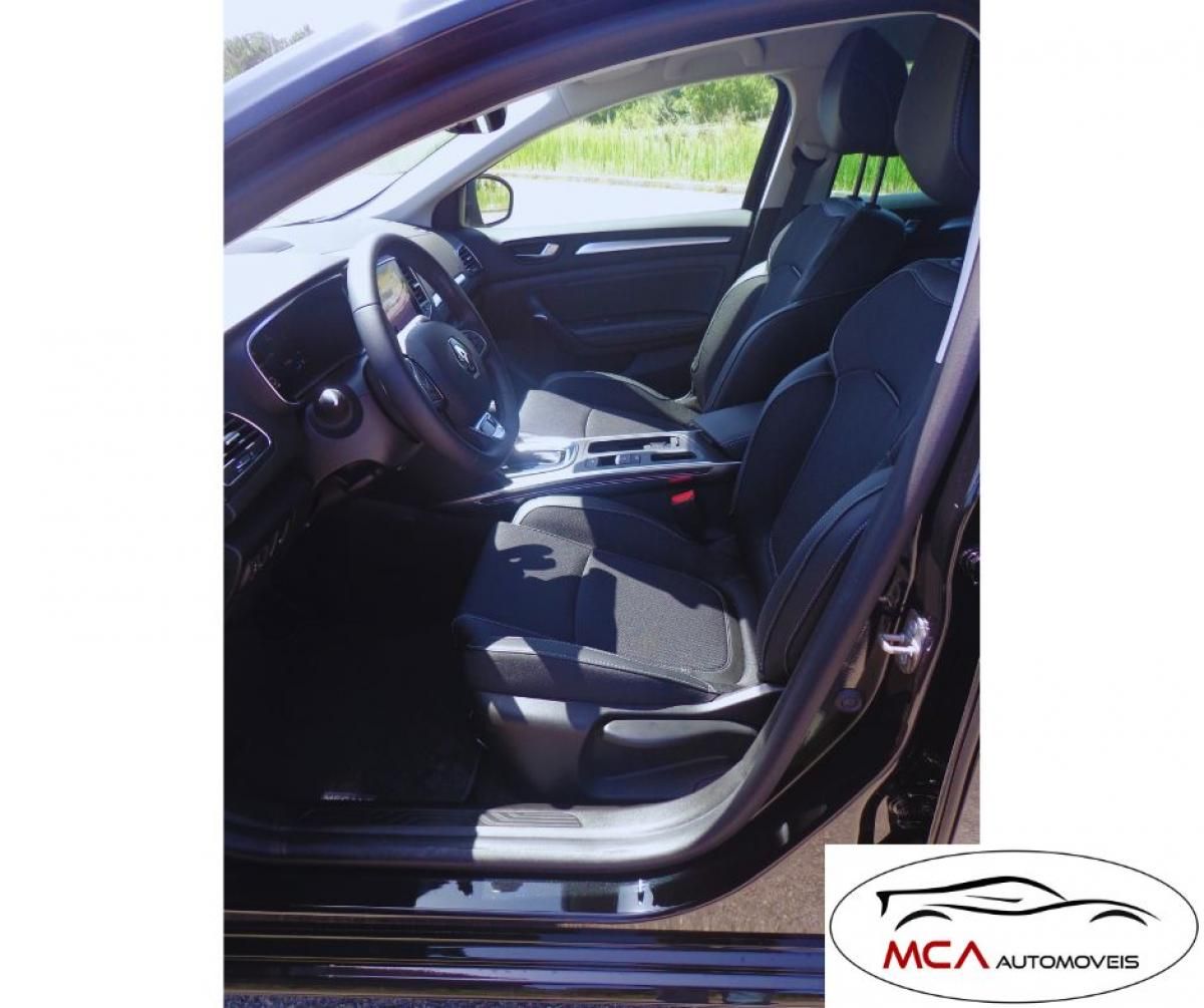 renault-megane-sport-tourer-2023-hibrido-a-gasolina-1598cc