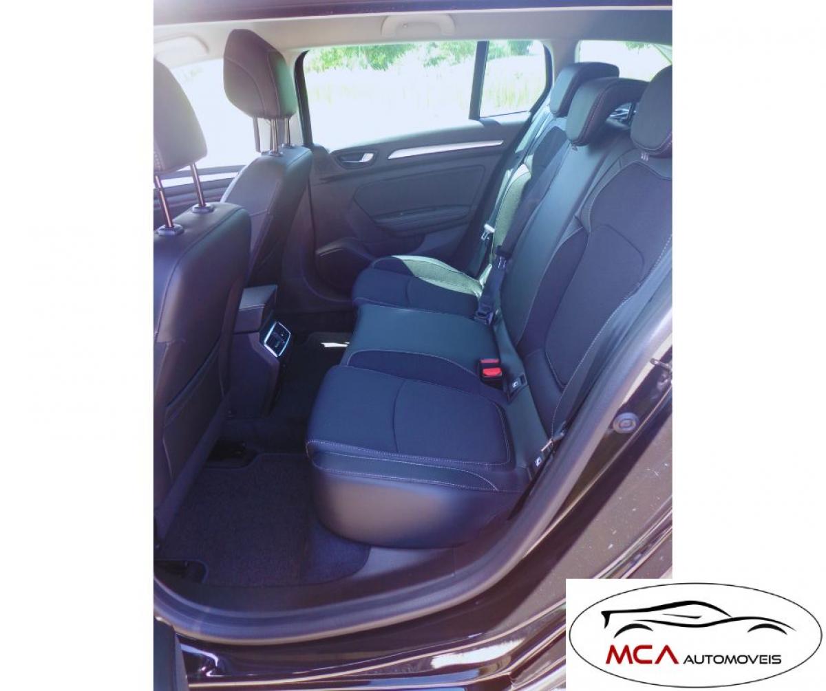 renault-megane-sport-tourer-2023-hibrido-a-gasolina-1598cc