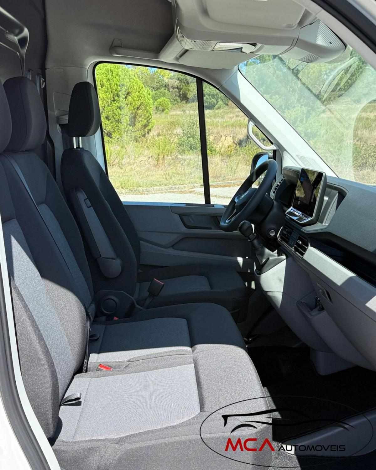 volkswagen-crafter-2026-diesel-1cc