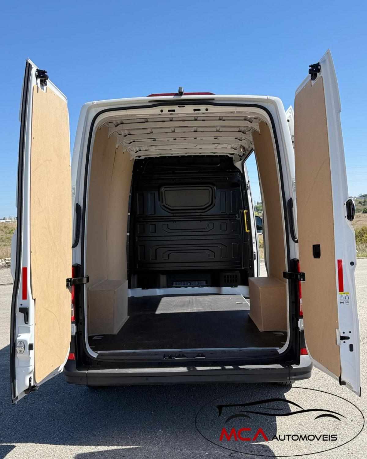 volkswagen-crafter-2026-diesel-1cc