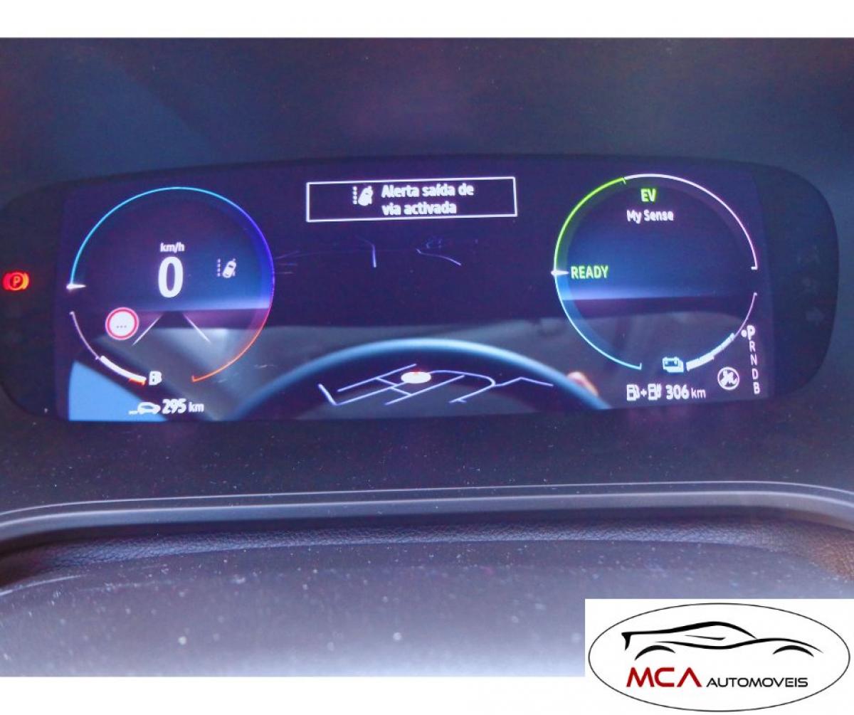 renault-megane-sport-tourer-2023-hibrido-a-gasolina-1598cc