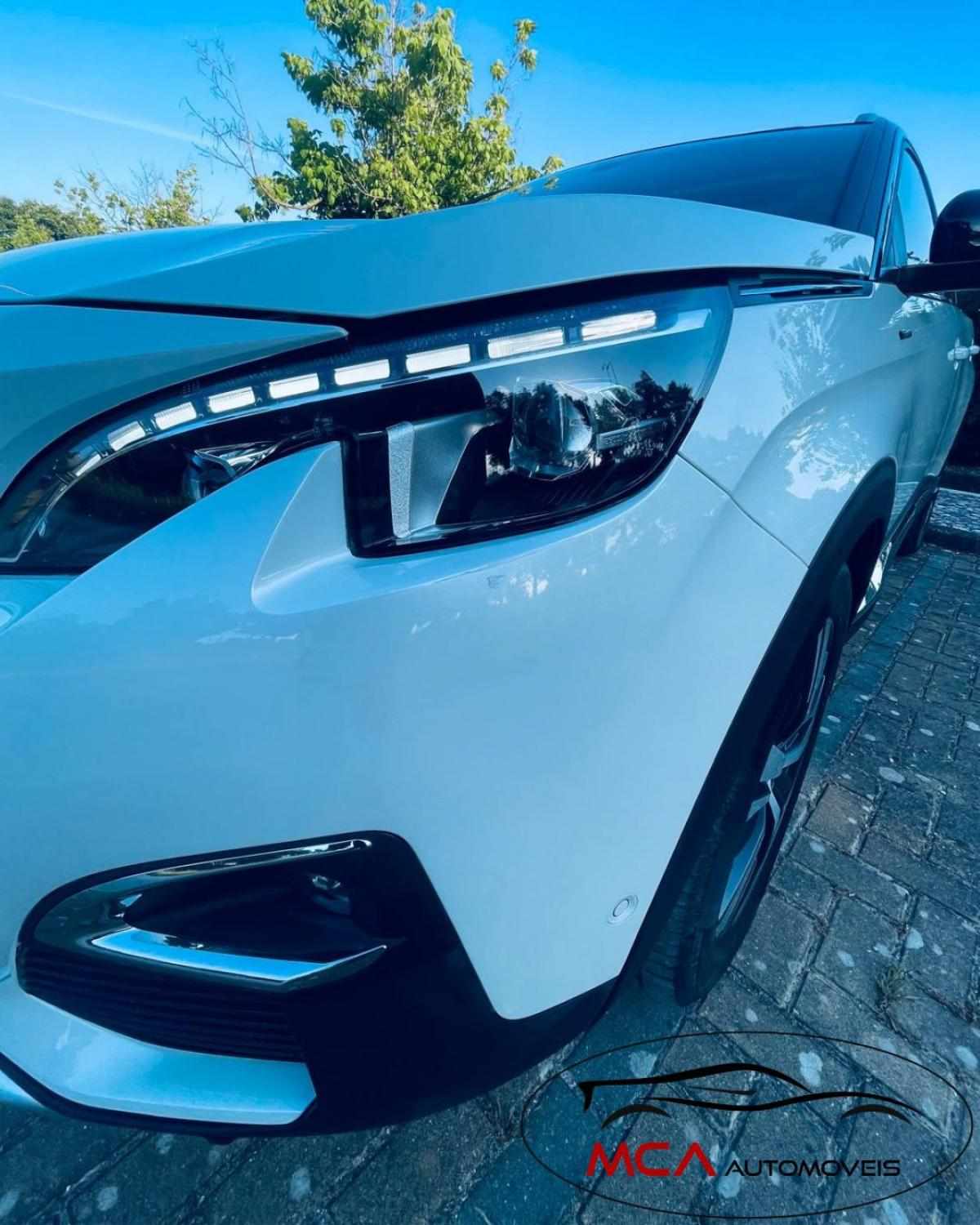 peugeot-5008-2019-diesel-1499cc
